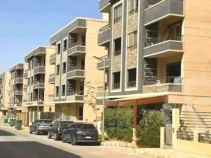 https://aqarmap.com.eg/en/listing/7300791-for-sale-cairo-new-cairo-compounds-sephora-heights