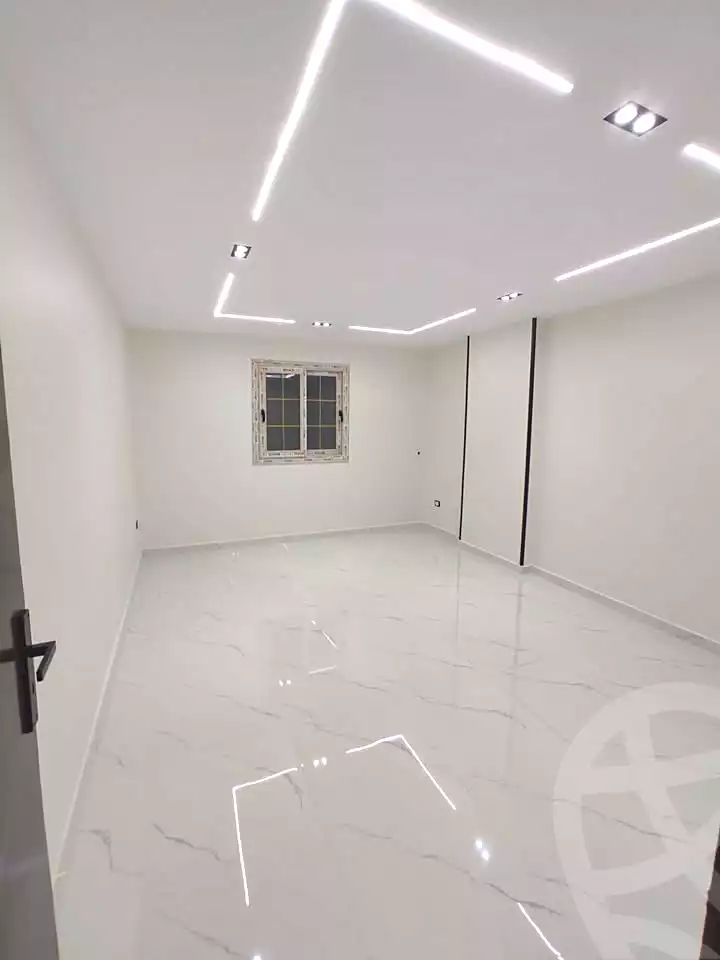 https://aqarmap.com.eg/ar/listing/7301226-for-sale-alexandria-al-agamy-lbytsh-el-reyad-st