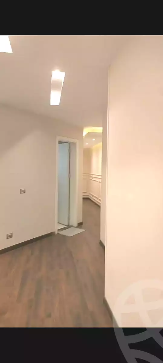 https://aqarmap.com.eg/ar/listing/7301165-for-rent-cairo-new-cairo-compounds-mountain-view-hyde-park