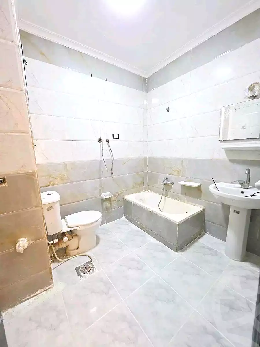 https://aqarmap.com.eg/en/listing/7301979-for-sale-alexandria-al-agamy-shataa-el-nakheel