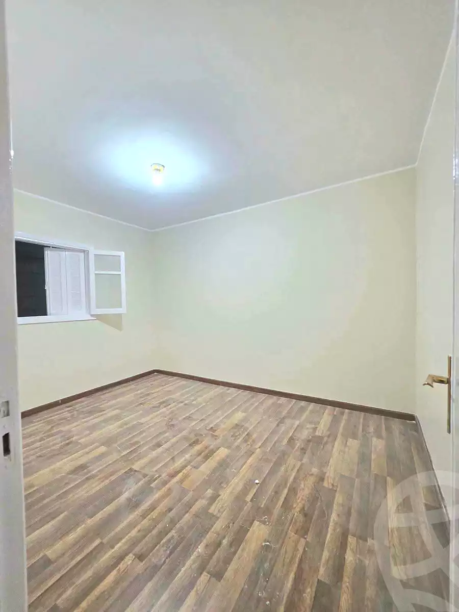 https://aqarmap.com.eg/en/listing/7302242-for-sale-alexandria-sydy-bshr-sydy-bshr-bhry-street-16