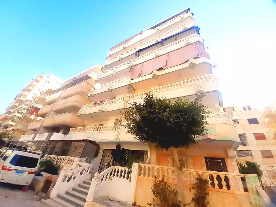 https://aqarmap.com.eg/ar/listing/7302450-for-sale-alexandria-al-agamy-shataa-el-nakheel