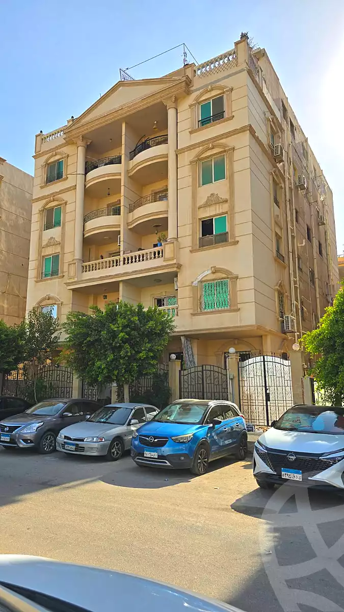 https://aqarmap.com.eg/en/listing/7302808-for-sale-cairo-new-cairo-el-narges-el-narges-omarat-salah-jaheen-st