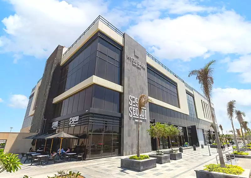 https://aqarmap.com.eg/ar/listing/7302635-for-sale-cairo-new-cairo-compounds-hyde-park-business-district