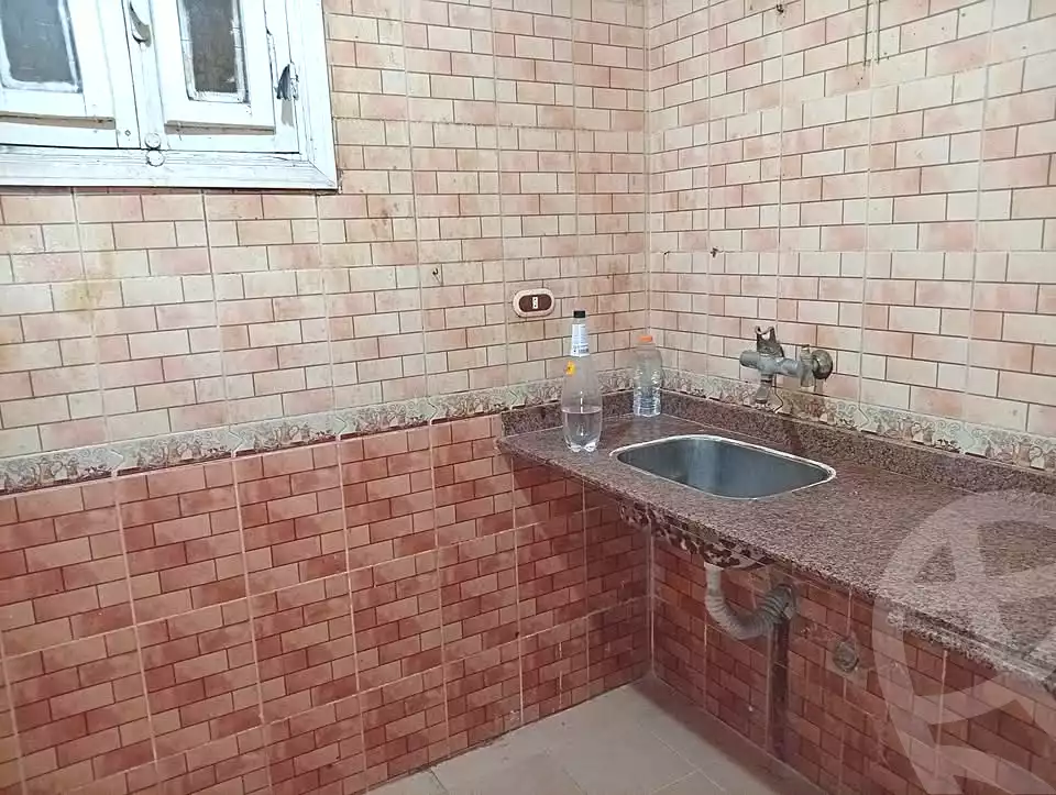 https://aqarmap.com.eg/en/listing/7303086-for-rent-alexandria-al-agamy-el-kilo-21