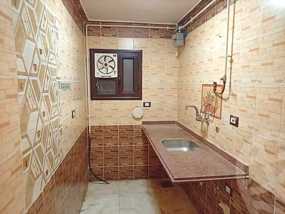 https://aqarmap.com.eg/en/listing/7303095-for-rent-alexandria-al-agamy-el-kilo-21