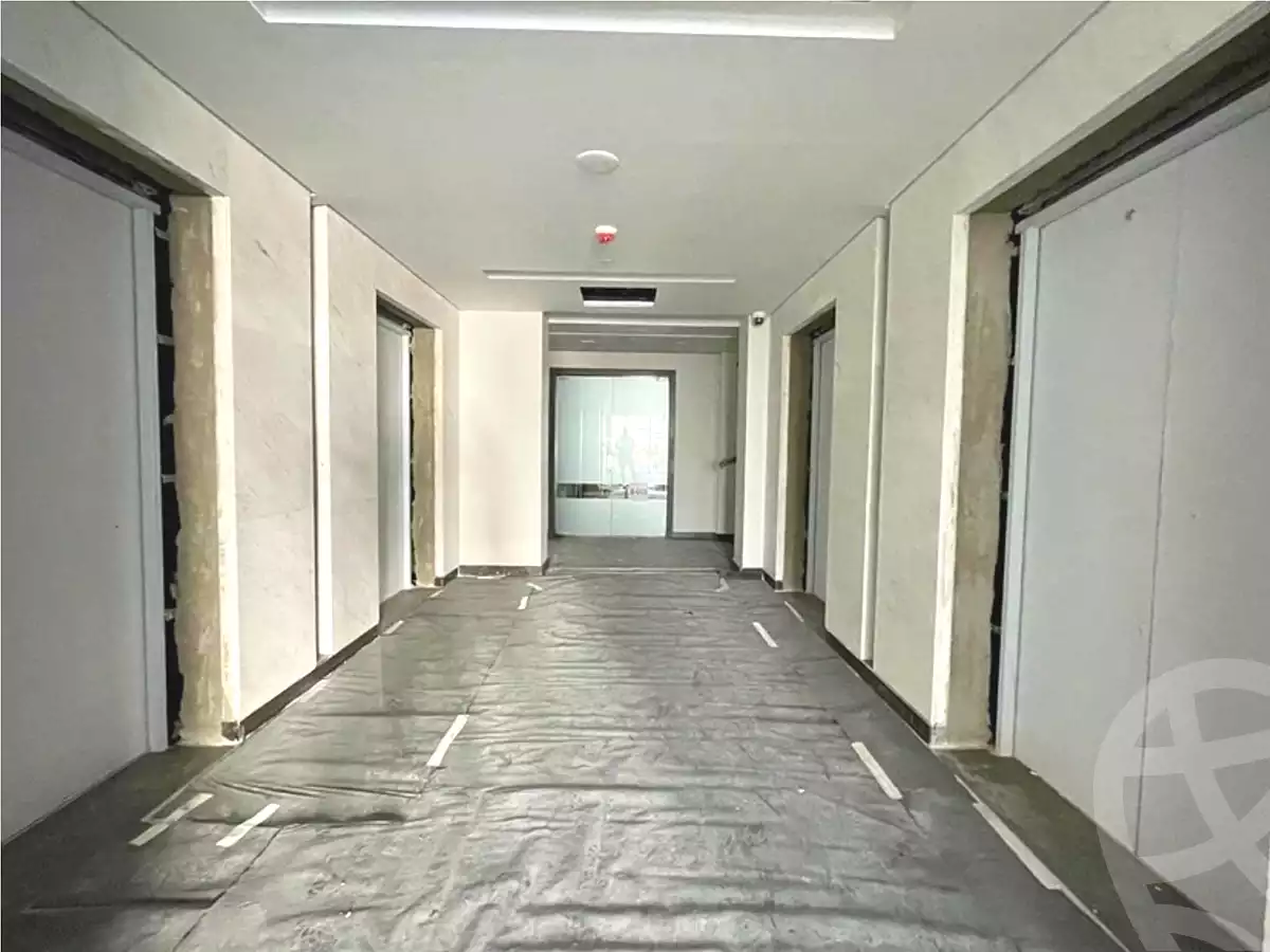 https://aqarmap.com.eg/en/listing/7303181-for-sale-cairo-new-cairo-compounds-hyde-park-business-district