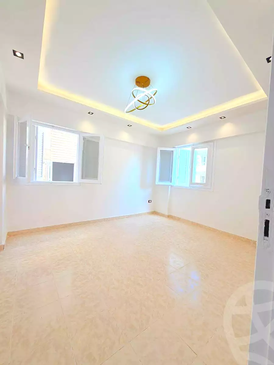 https://aqarmap.com.eg/ar/listing/7303337-for-sale-alexandria-al-agamy-shataa-el-nakheel