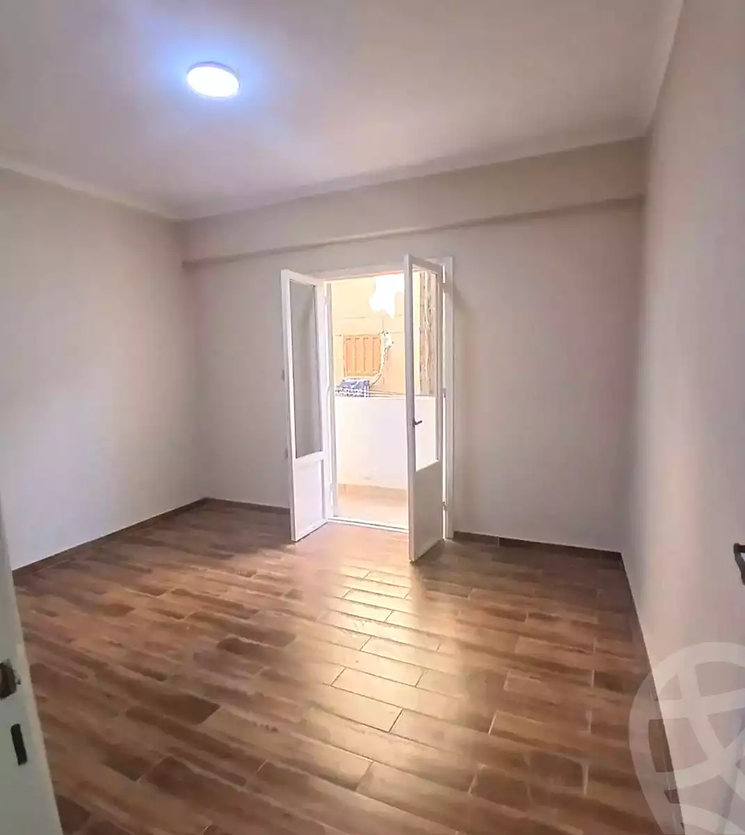 https://aqarmap.com.eg/ar/listing/7303489-for-sale-alexandria-el-asafra-ahmed-tiesser-st