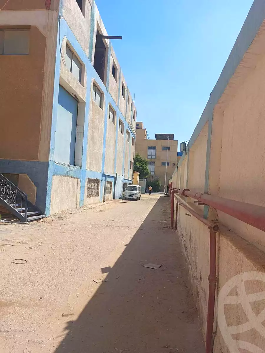 https://aqarmap.com.eg/ar/listing/7303589-for-sale-cairo-6th-of-october-el-mantqa-el-snaaaya-industrial-zone-3