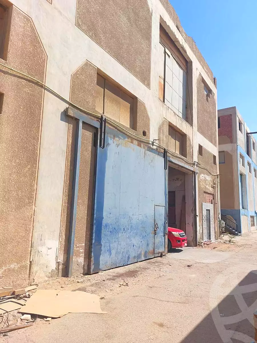 https://aqarmap.com.eg/ar/listing/7303589-for-sale-cairo-6th-of-october-el-mantqa-el-snaaaya-industrial-zone-3