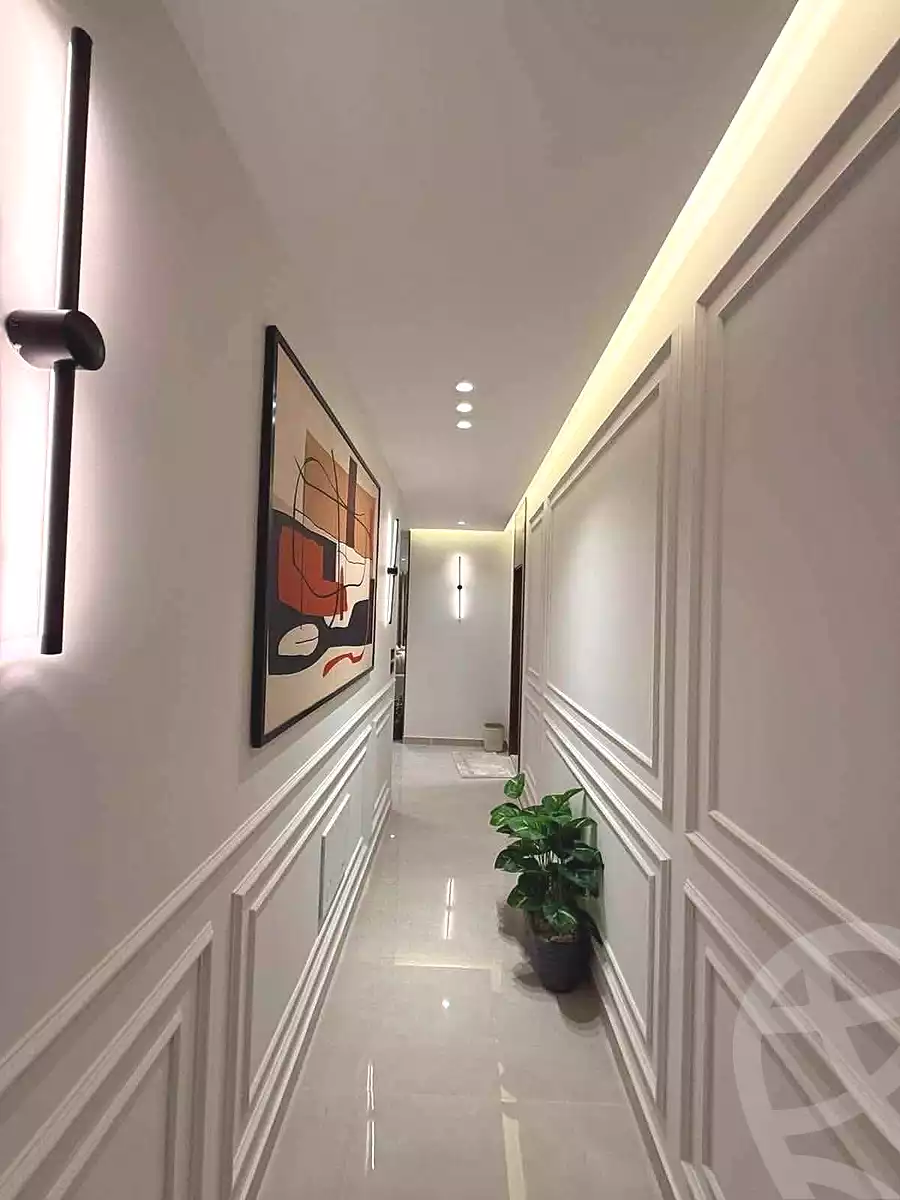 https://aqarmap.com.eg/ar/listing/7304010-for-sale-cairo-new-cairo-compounds-mountain-view1-1-compound