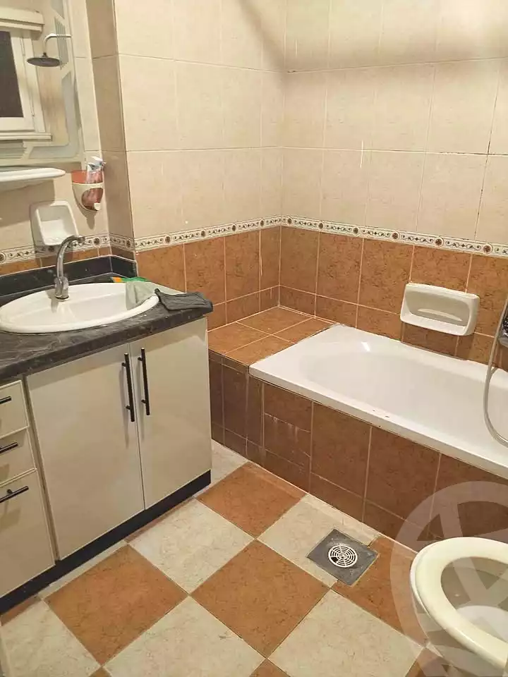 https://aqarmap.com.eg/ar/listing/7304124-for-sale-alexandria-sydy-bshr-sydy-bshr-bhry-shr-khld-bn-lwlyd