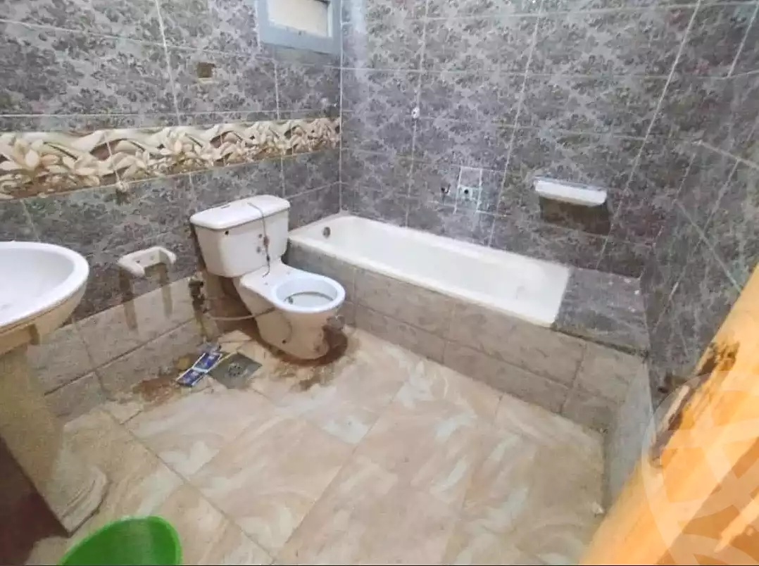https://aqarmap.com.eg/en/listing/7304429-for-sale-alexandria-al-agamy-el-hanouvel-el-salam-st