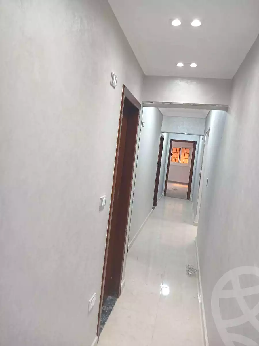 https://aqarmap.com.eg/ar/listing/7305094-for-sale-cairo-helwan-mostafa-fahmy-st