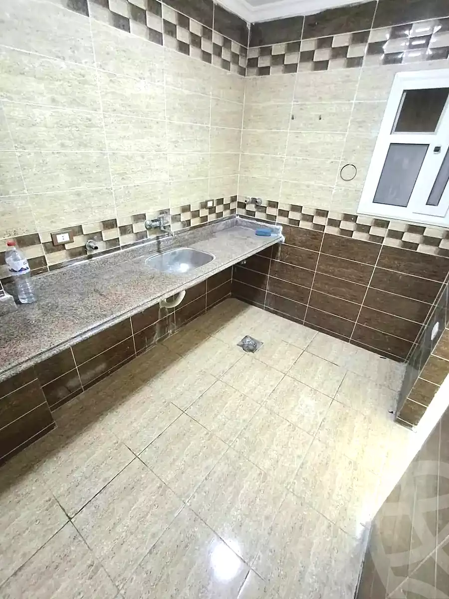 https://aqarmap.com.eg/ar/listing/7305184-for-sale-alexandria-el-asafra-shr-45