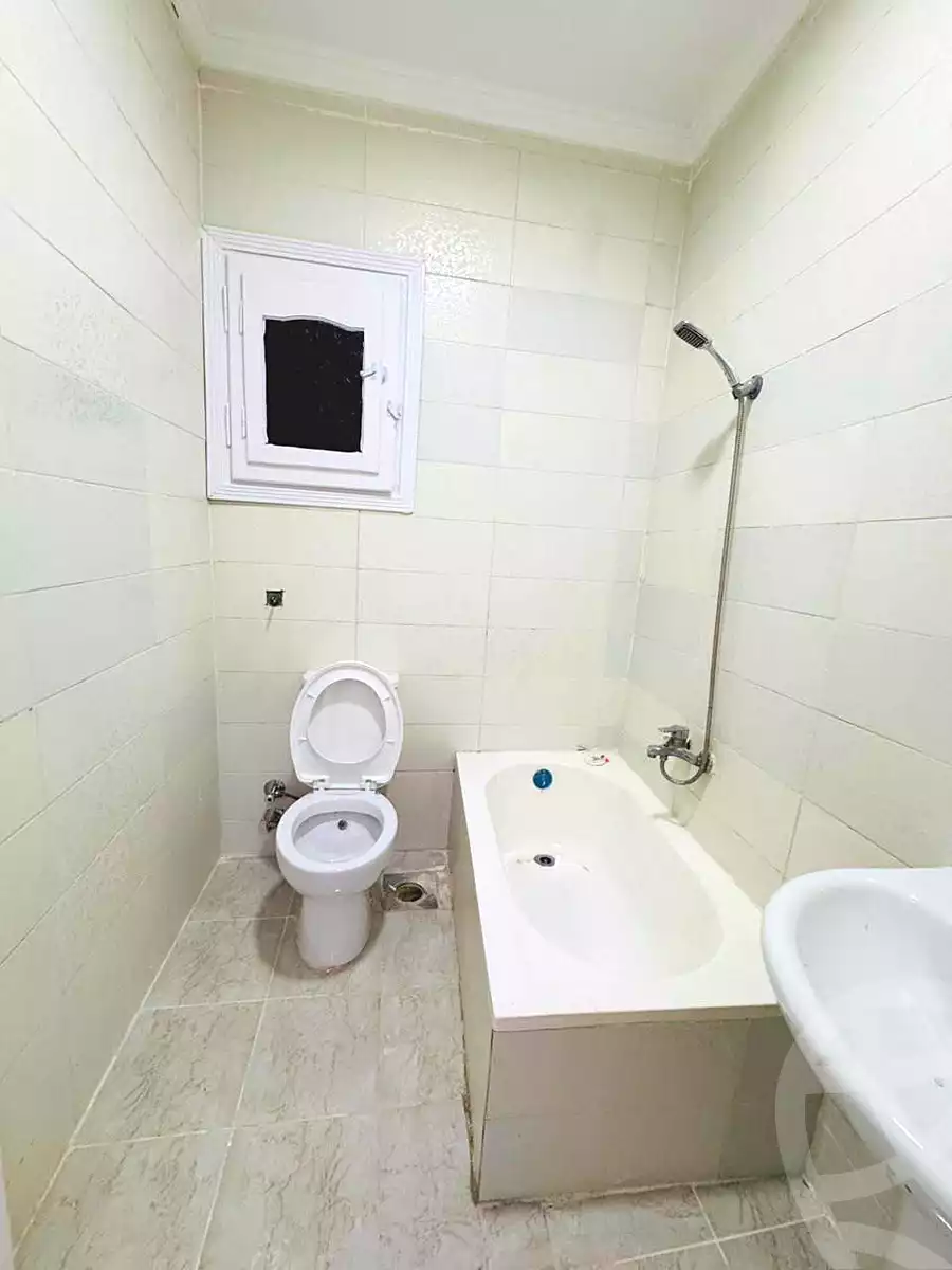 https://aqarmap.com.eg/en/listing/7305381-for-sale-alexandria-al-agamy-shataa-el-nakheel