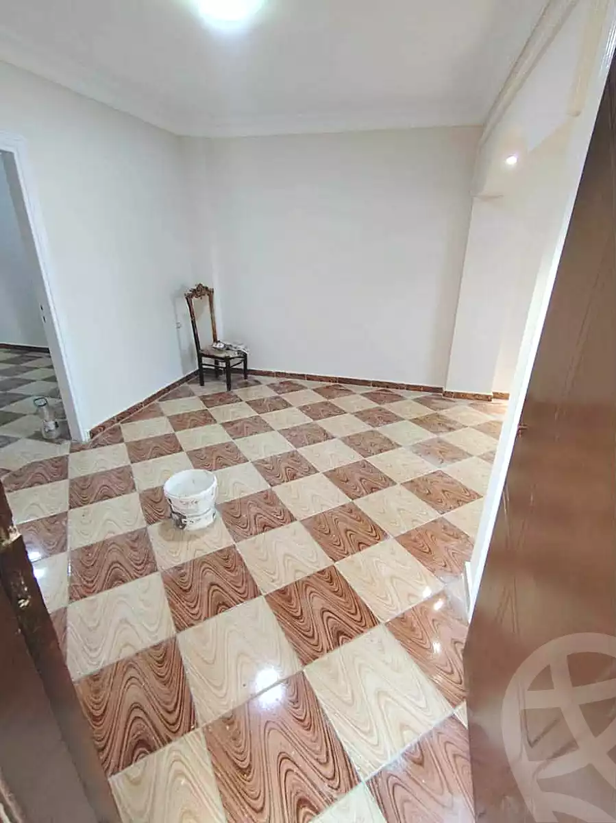 https://aqarmap.com.eg/ar/listing/7305419-for-sale-alexandria-mntq-fr-y-blskndry-el-awayed