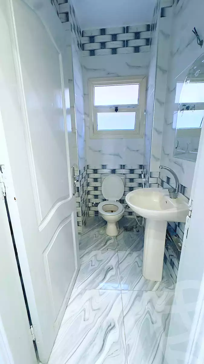 https://aqarmap.com.eg/ar/listing/7305482-for-rent-cairo-6th-of-october-el-ahyaa-neighborhood-1st