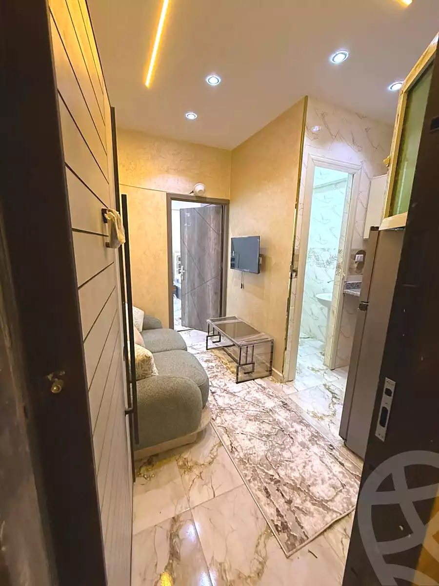 https://aqarmap.com.eg/ar/listing/7305627-for-rent-cairo-6th-of-october-el-ahyaa-neighborhood-1st