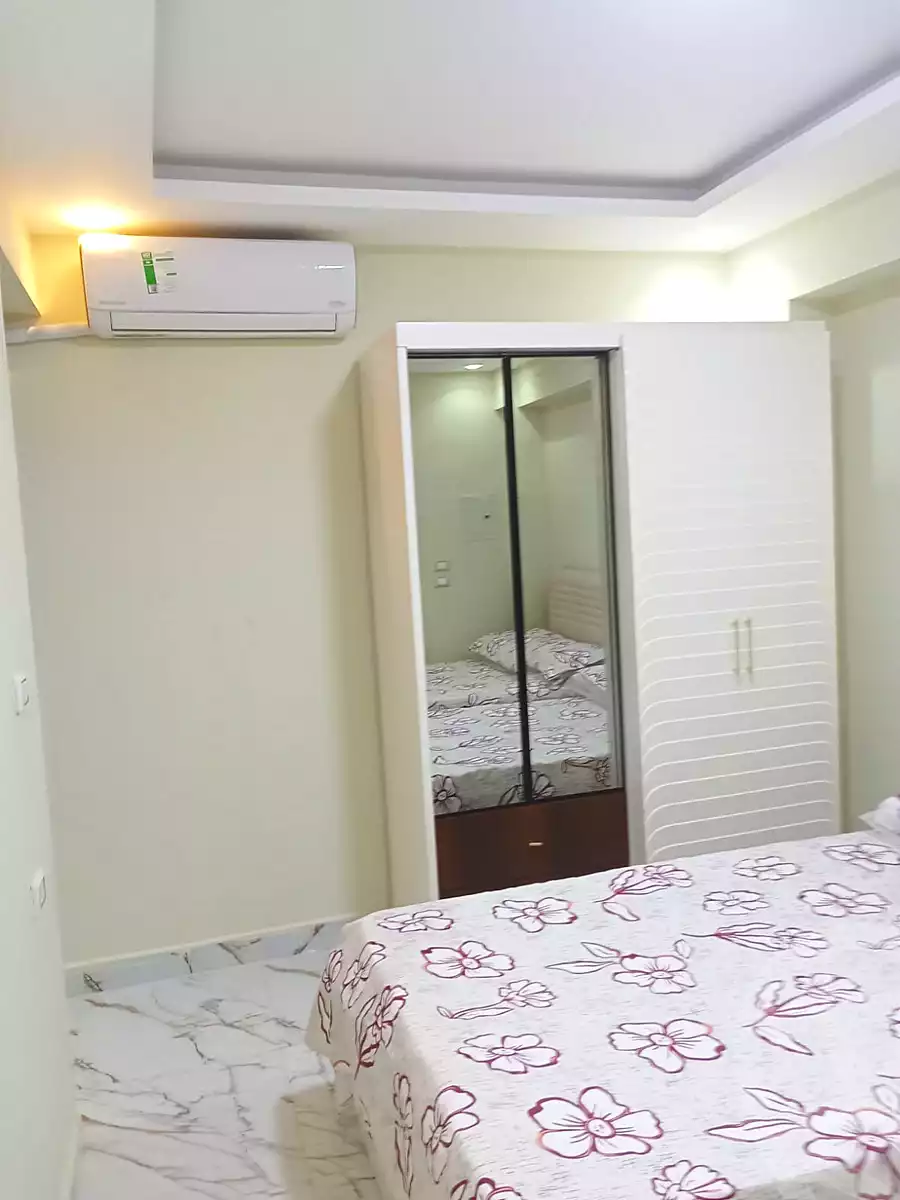 https://aqarmap.com.eg/ar/listing/7305692-for-rent-cairo-6th-of-october-el-ahyaa-neighborhood-1st