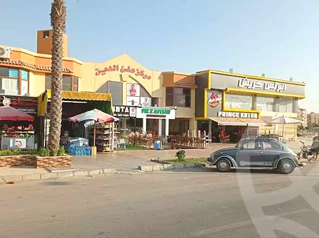https://aqarmap.com.eg/en/listing/7306525-for-sale-cairo-6th-of-october-el-ahyaa-neighborhood-2nd-divided-from-al-kafrawei-st