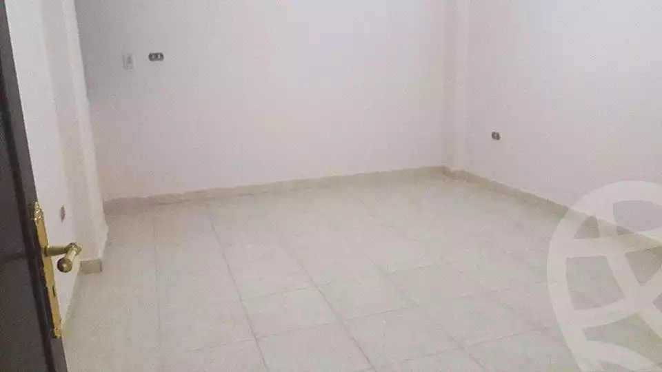 https://aqarmap.com.eg/ar/listing/7306678-for-sale-asyut-asyut-city-al-galaa-st