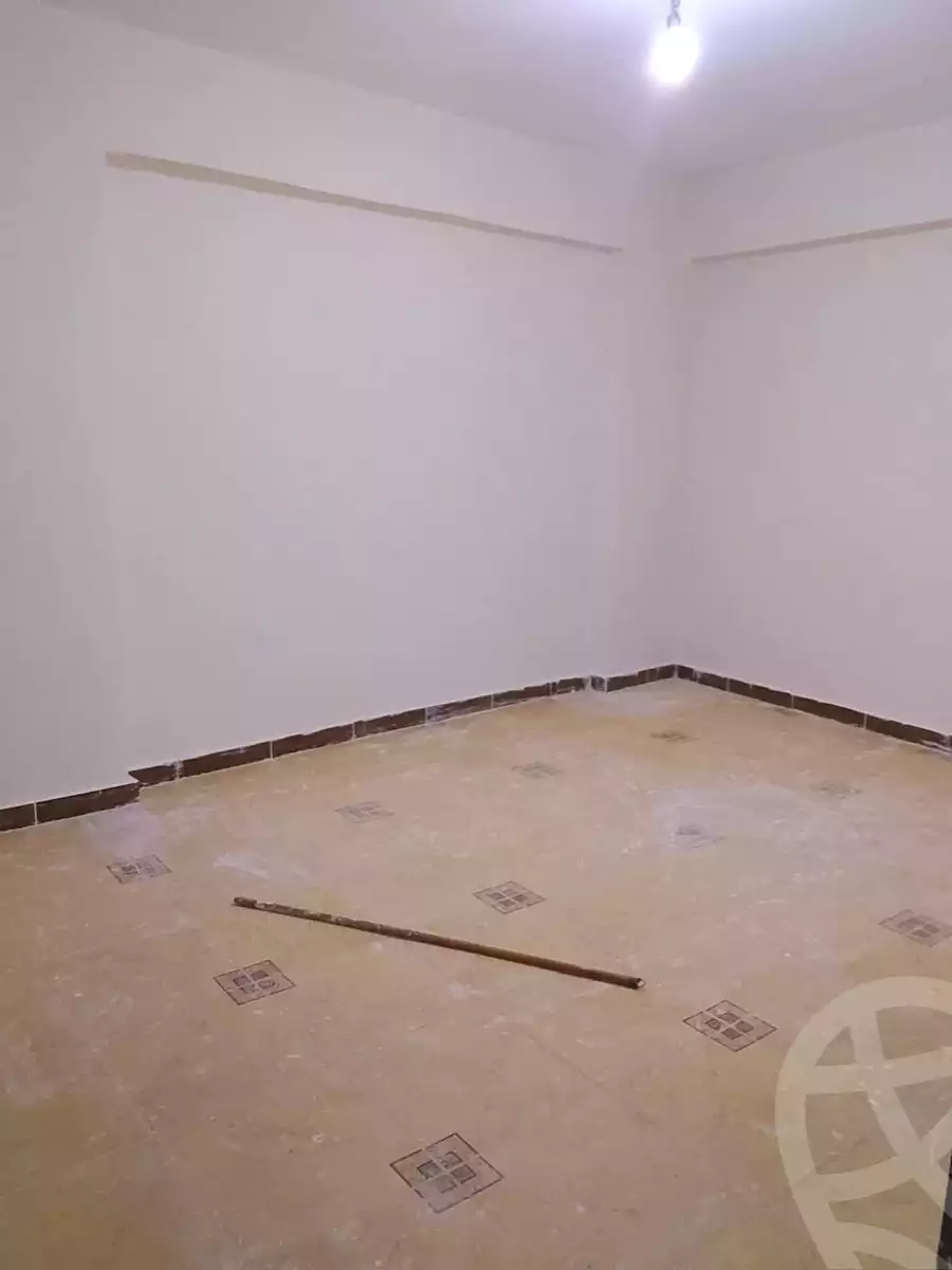 https://aqarmap.com.eg/ar/listing/7307841-for-sale-alexandria-al-agamy-el-hanouvel-radwan-st