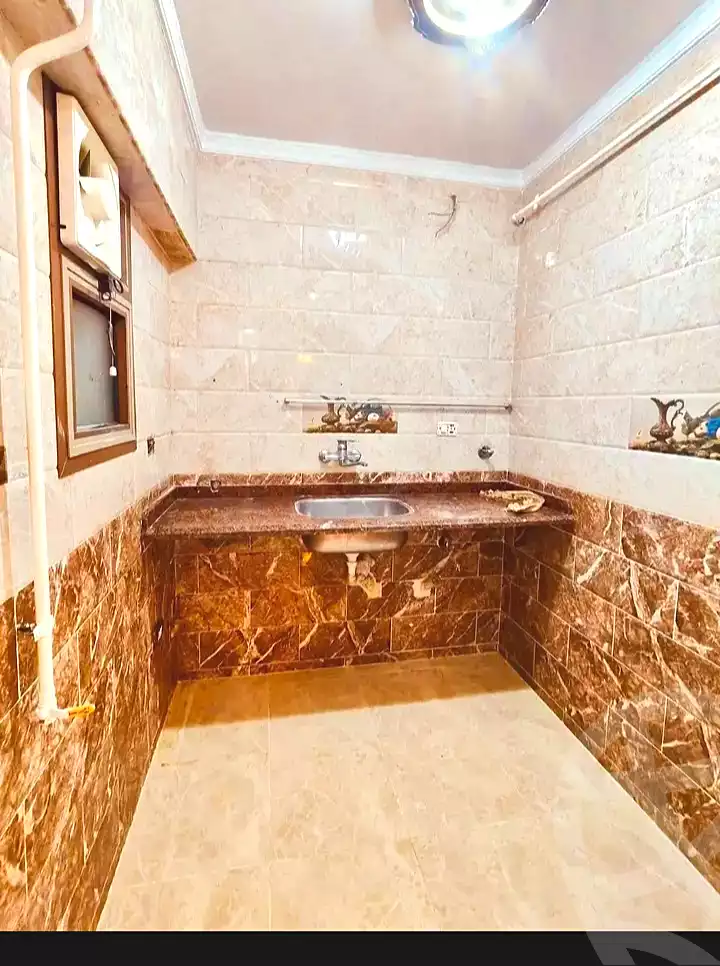 https://aqarmap.com.eg/ar/listing/7307968-for-sale-alexandria-miami-amin-khirat-al-ghandour-st