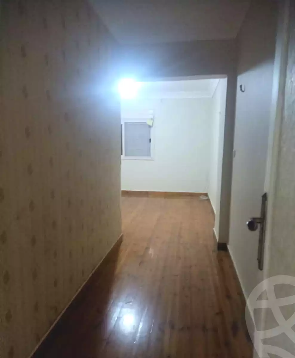 https://aqarmap.com.eg/ar/listing/7308055-for-rent-alexandria-miami