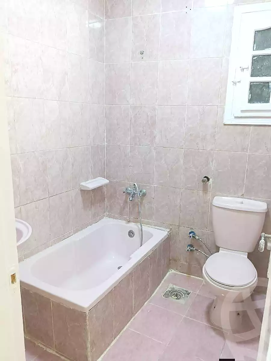 https://aqarmap.com.eg/ar/listing/7308269-for-sale-alexandria-al-agamy-shataa-el-nakheel