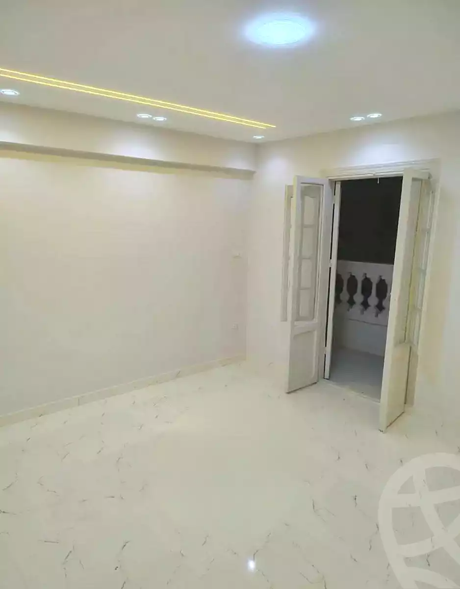 https://aqarmap.com.eg/ar/listing/7308399-for-sale-alexandria-al-agamy-lbytsh-al-kaada-st