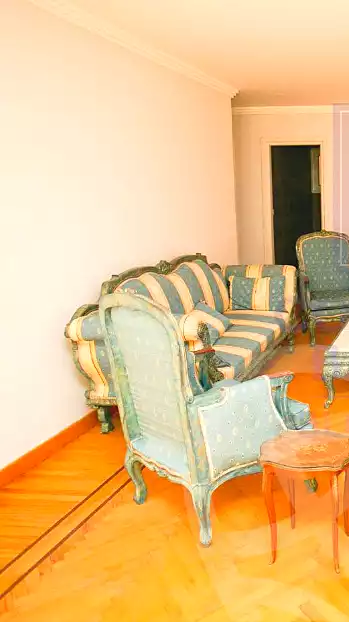 https://aqarmap.com.eg/en/listing/7308954-for-sale-alexandria-lauran