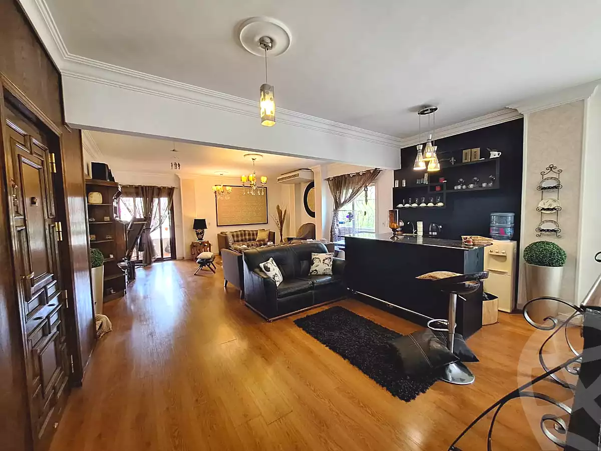 https://aqarmap.com.eg/ar/listing/7309150-for-sale-cairo-new-cairo-first-settlement-mhwr-mstfy-kml