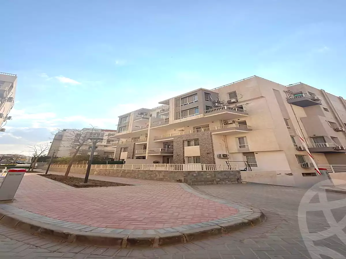 https://aqarmap.com.eg/ar/listing/7309255-for-sale-cairo-new-cairo-compounds-jyd