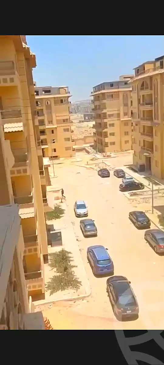 https://aqarmap.com.eg/ar/listing/7309736-for-sale-cairo-new-cairo-compounds-bankers-compound