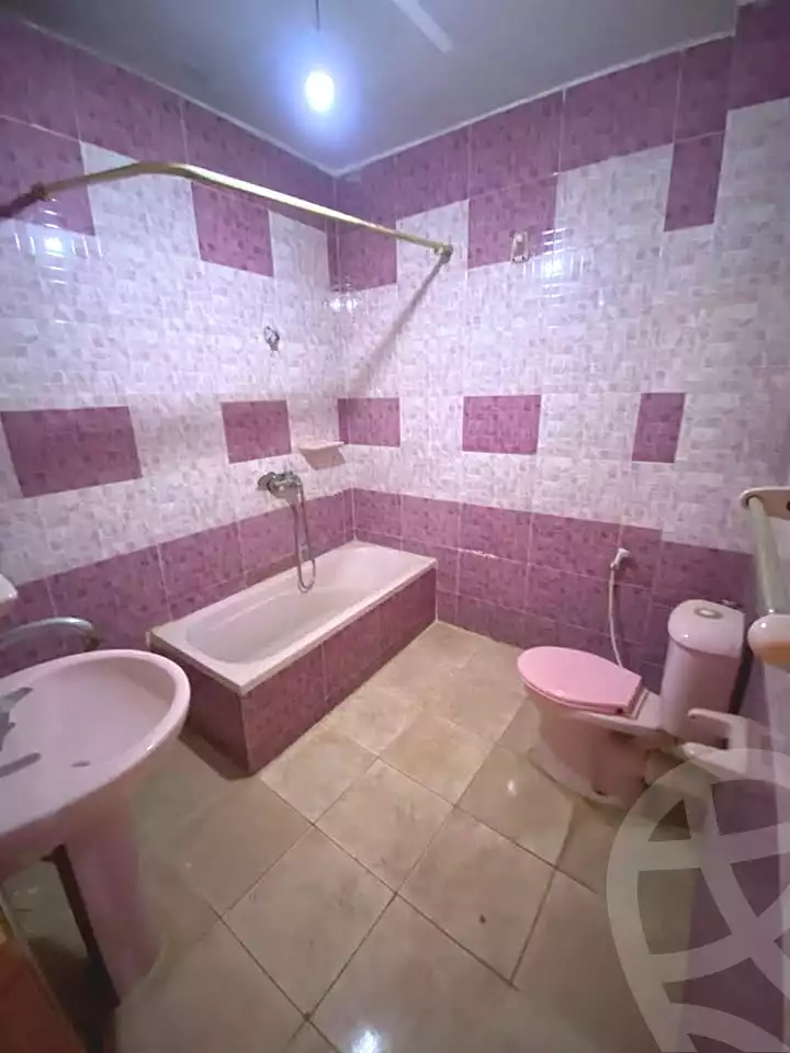 https://aqarmap.com.eg/en/listing/7310098-for-rent-cairo-el-haram-shareaa-khatem-el-morsalen