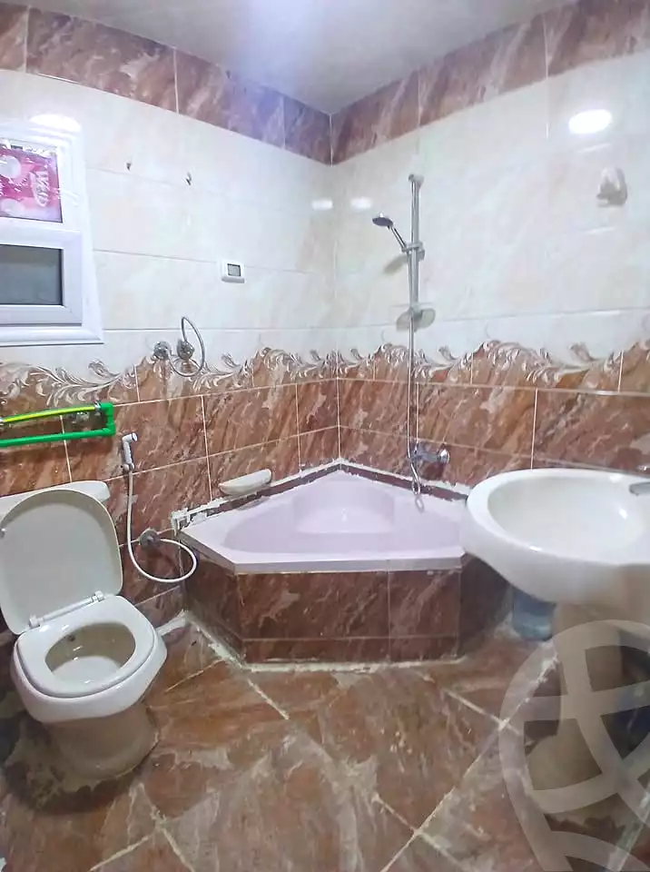 https://aqarmap.com.eg/ar/listing/7310491-for-rent-alexandria-al-agamy-lbytsh-el-hanafeya-st