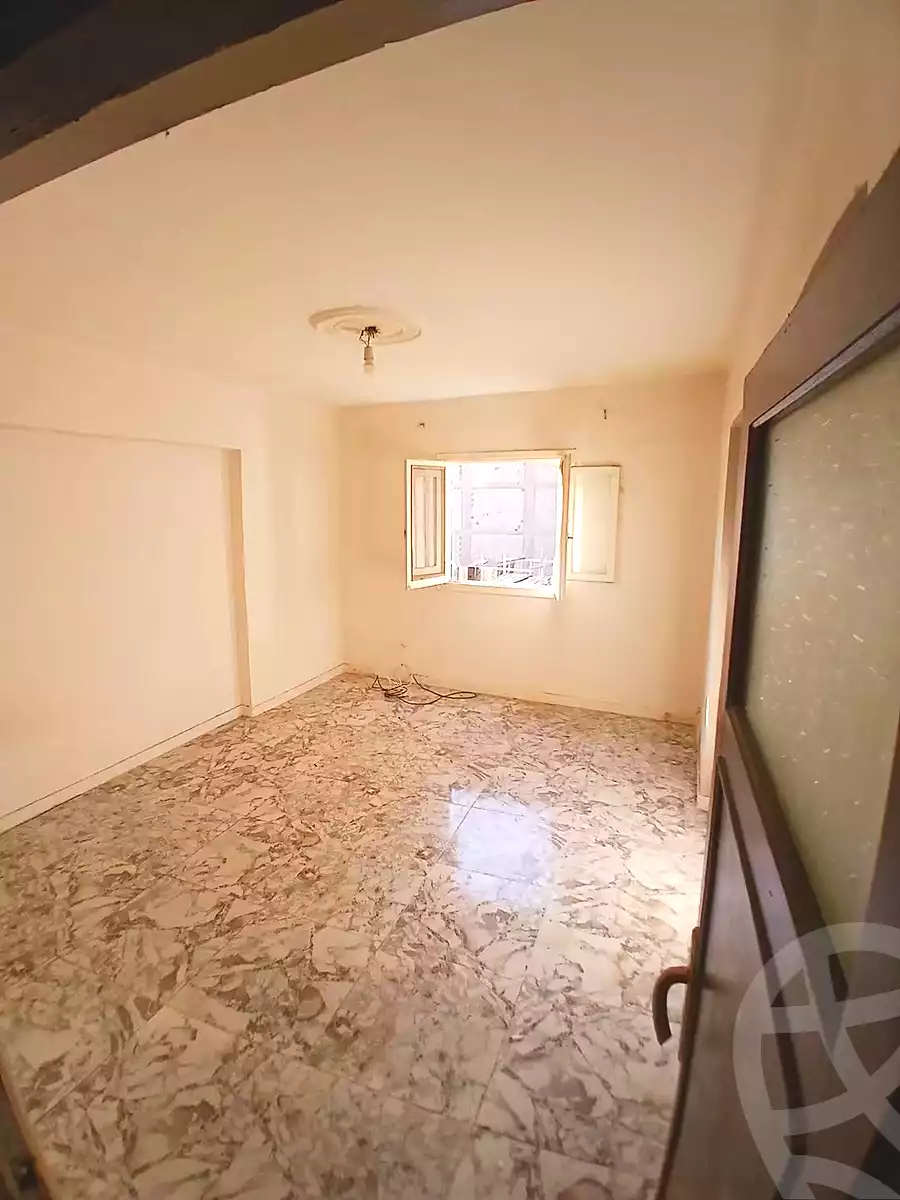 https://aqarmap.com.eg/en/listing/7310870-for-sale-alexandria-al-agamy-el-hanouvel-el-warsha-st