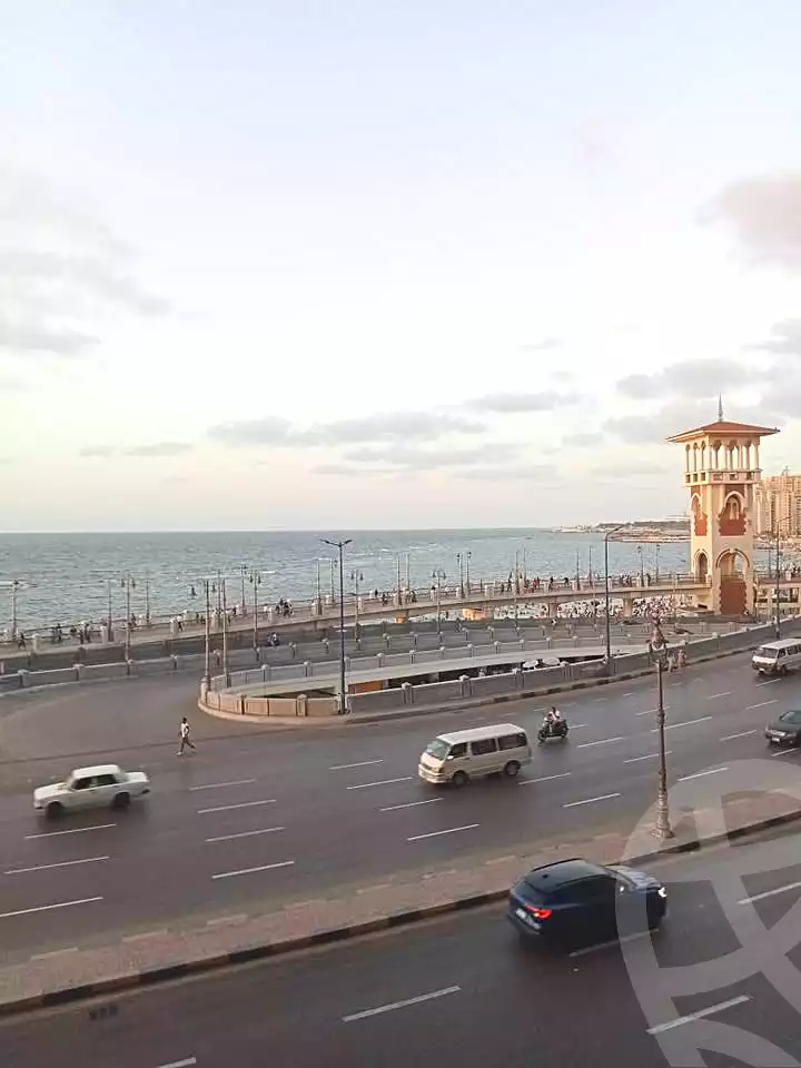 https://aqarmap.com.eg/ar/listing/7310954-for-sale-alexandria-el-asafra-l-sfr-bhry