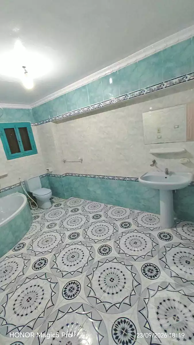 https://aqarmap.com.eg/en/listing/7311064-for-sale-cairo-helwan-helwan-el-sharkeya-khesro-basha-st