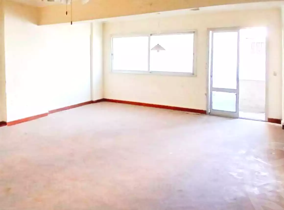 https://aqarmap.com.eg/en/listing/7311283-for-sale-alexandria-ganaklis