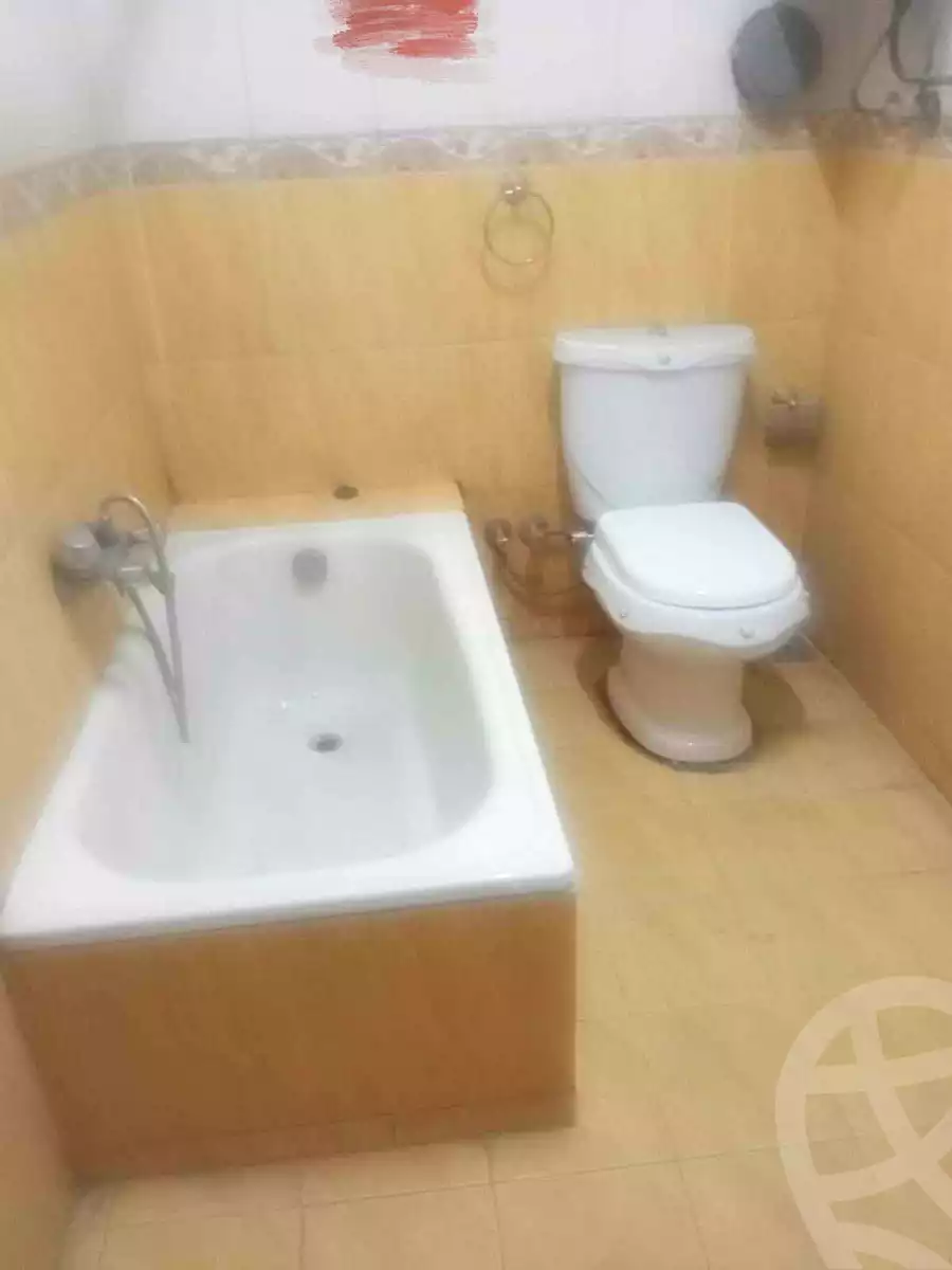 https://aqarmap.com.eg/ar/listing/7311639-for-rent-cairo-el-zaytun-hlmy-lzytwn-shr-ly-bsh