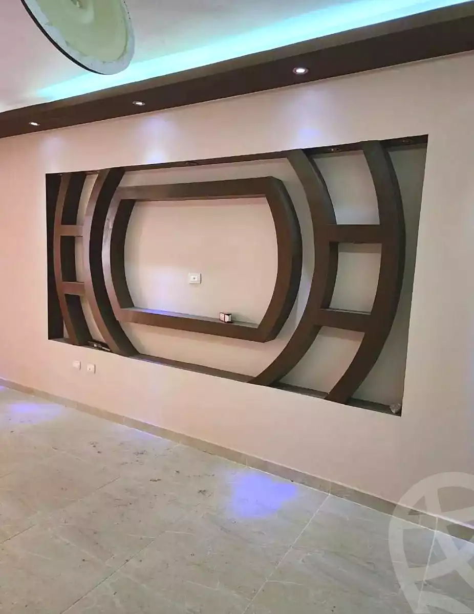 https://aqarmap.com.eg/ar/listing/7311866-for-sale-alexandria-new-miami