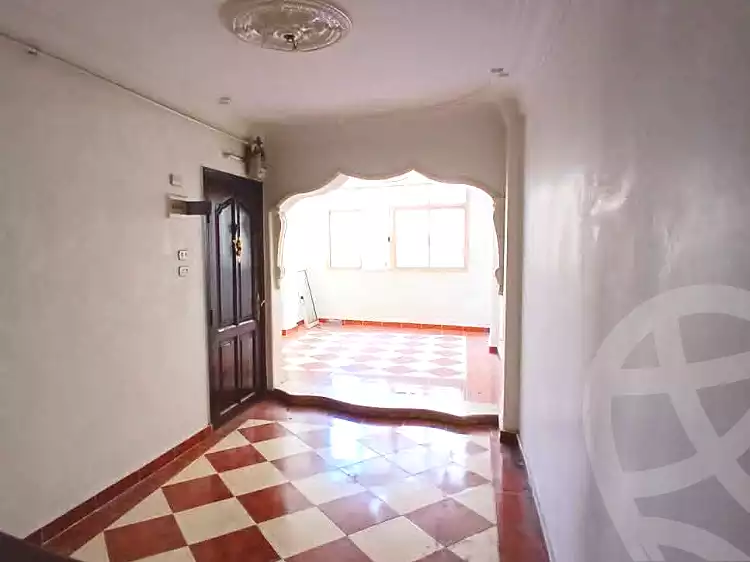 https://aqarmap.com.eg/ar/listing/7311876-for-sale-alexandria-lsywf-el-falki