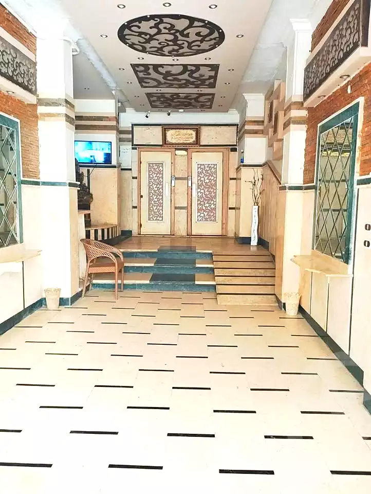 https://aqarmap.com.eg/en/listing/7312195-for-sale-alexandria-alhadara-al-mofatesh-st