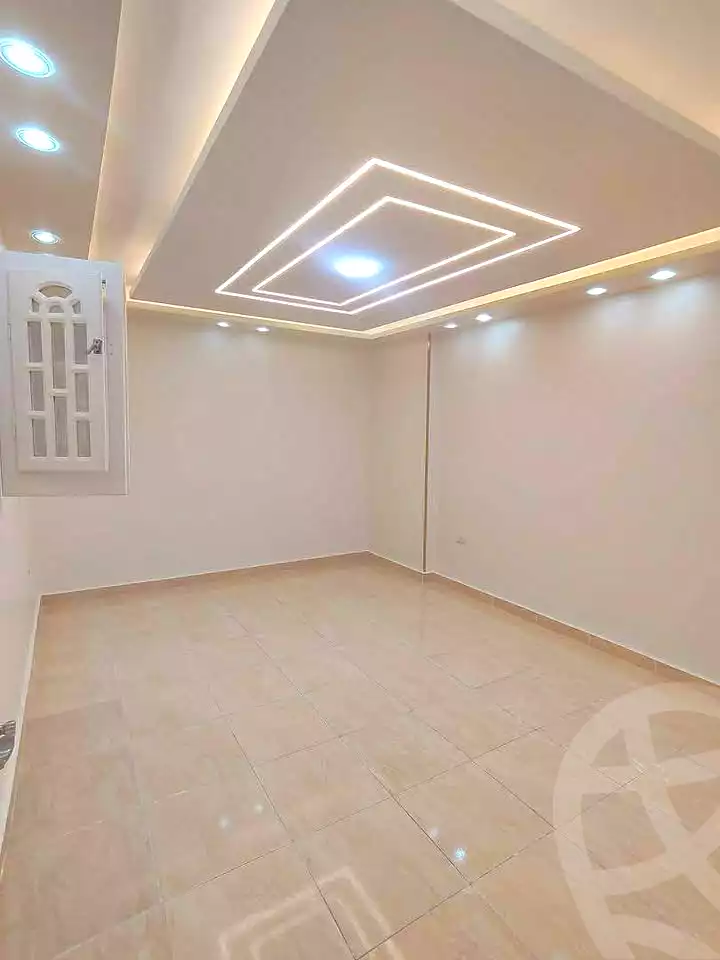 https://aqarmap.com.eg/ar/listing/7312249-for-sale-alexandria-sydy-bshr-sydy-bshr-bhry-shr-mhmwd-l-yswy