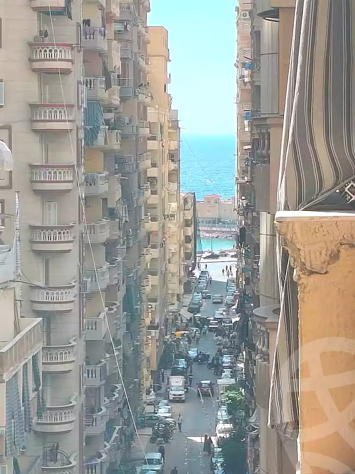 https://aqarmap.com.eg/ar/listing/7312249-for-sale-alexandria-sydy-bshr-sydy-bshr-bhry-shr-mhmwd-l-yswy
