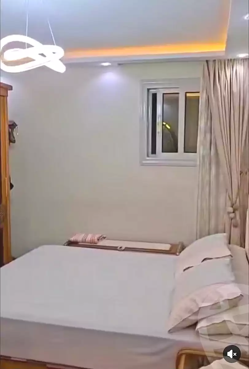 https://aqarmap.com.eg/en/listing/7312459-for-sale-alexandria-al-agamy-bw-ywsf-hosni-mubarak-st