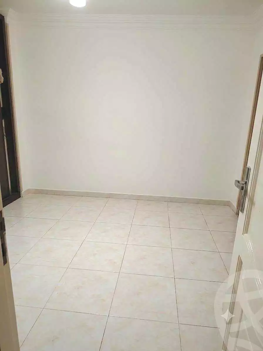 https://aqarmap.com.eg/ar/listing/7312579-for-rent-cairo-helwan-helwan-el-sharkeya-thabit-basha-st